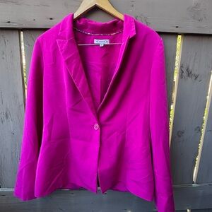 🎉NWOT🎉 Nanette Lepore Women's Fuchsia Blazer